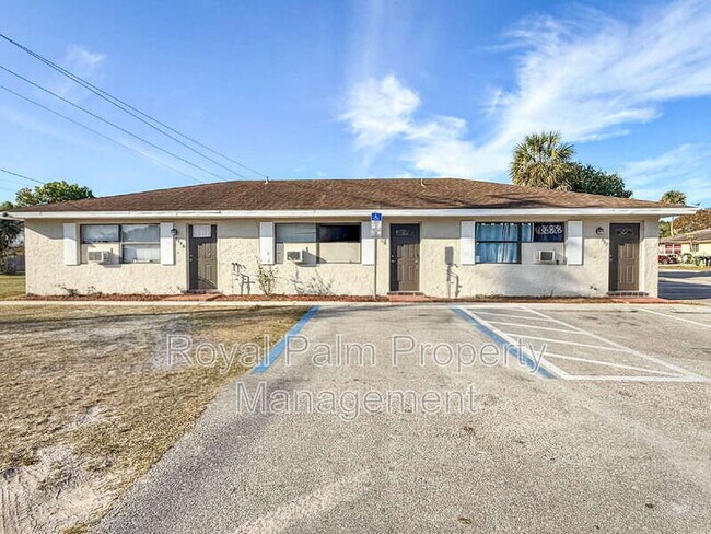 Building Photo - 3744 Estelle Ave