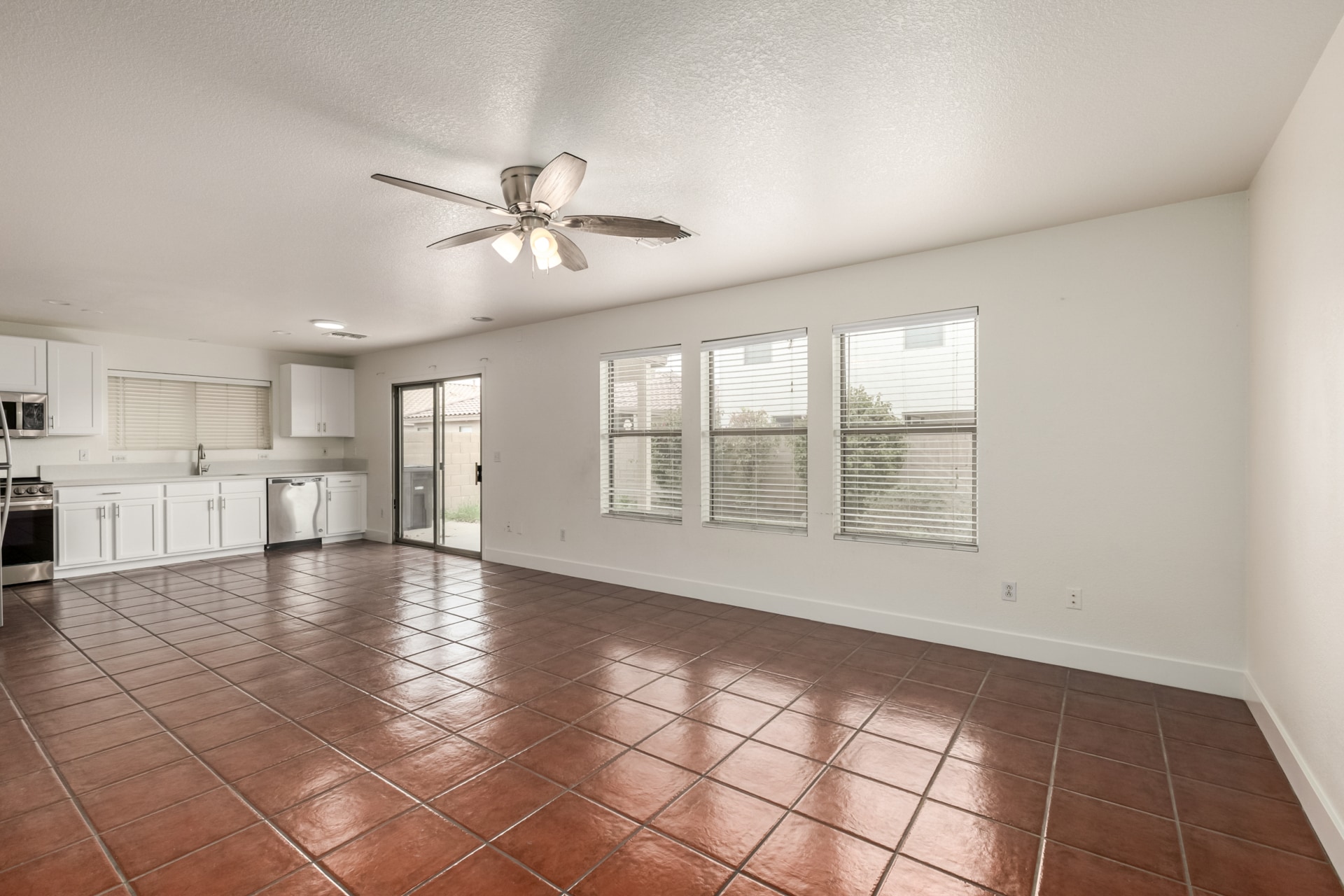 Building Photo - 1043 S San Vincente Ct