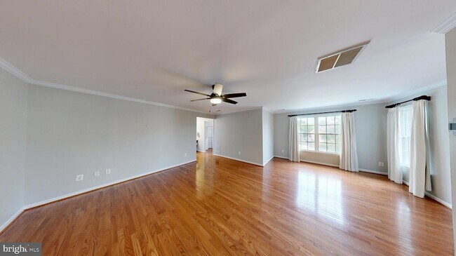 Building Photo - 43799 Abbott Pl