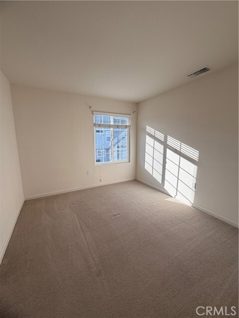 Building Photo - 2800 Plaza del Amo