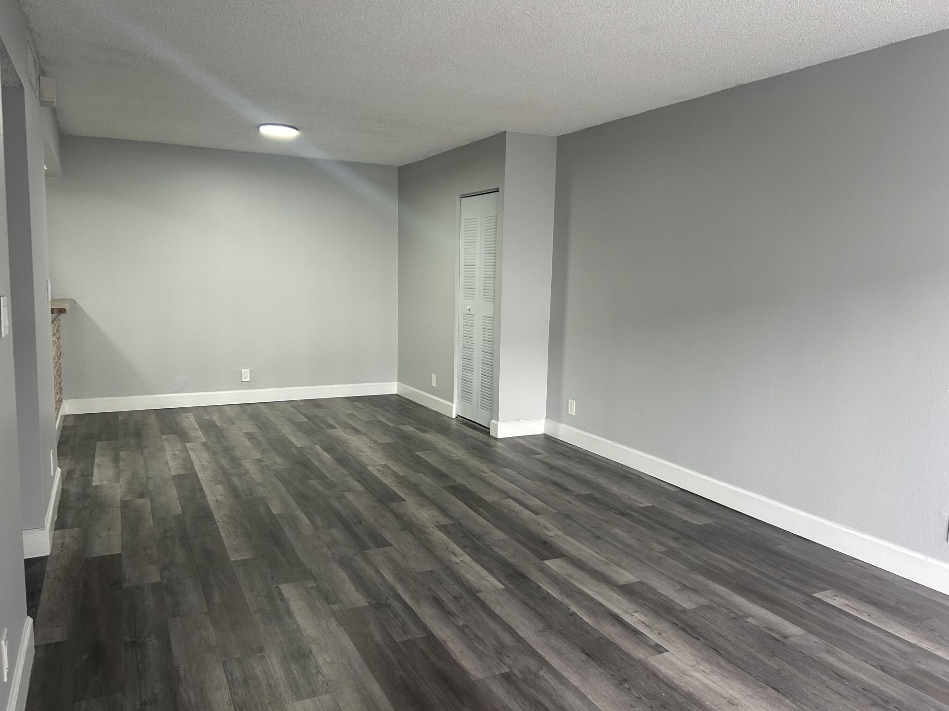 Building Photo - 3232 NW 84th Ave