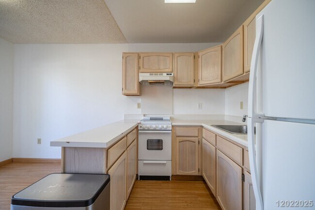 Building Photo - 95-1013 Ainamakua Dr #71