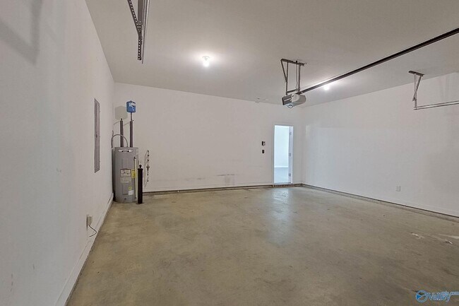 Building Photo - 344 White Oak Cir