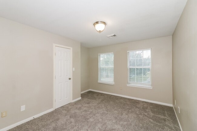 Building Photo - 4966 N Cancun Dr