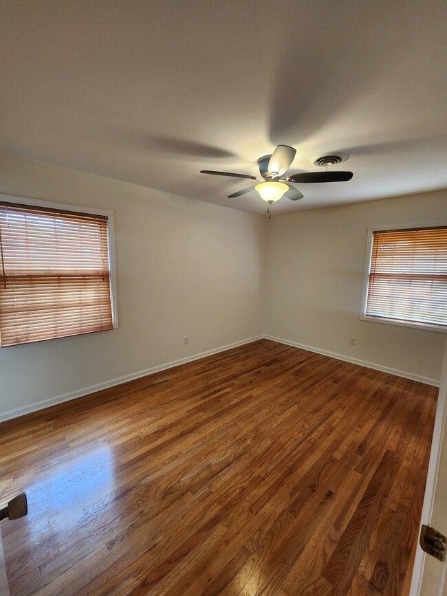 Building Photo - 235 Barrett St