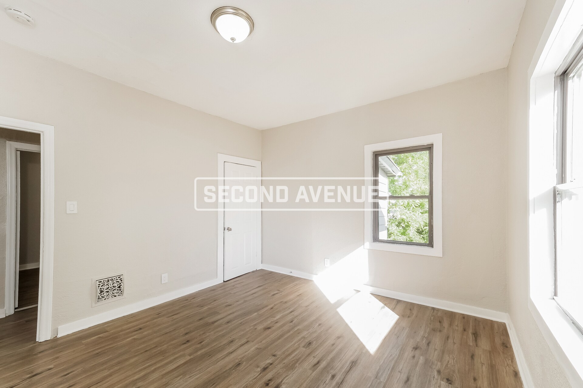 Building Photo - 2723 Park Ave