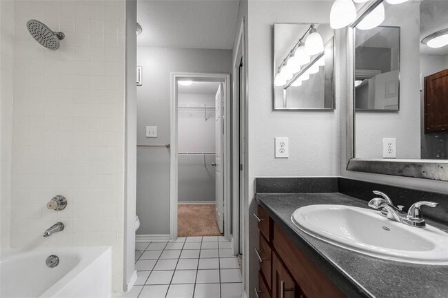 Building Photo - 6804 N Capital of Texas Hwy