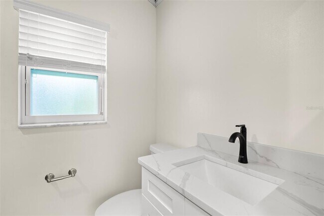 Building Photo - 3145 Sandy Ridge Dr