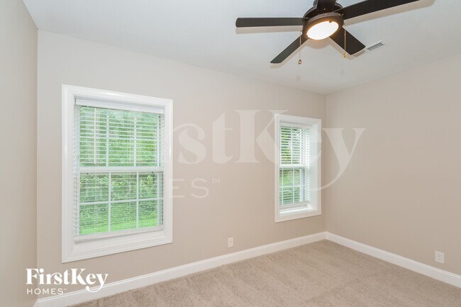 Building Photo - 450 Galvin Dr