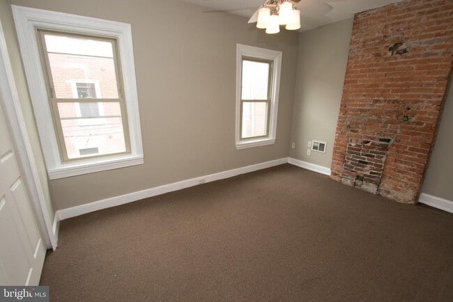 Building Photo - 1606 Rodman St