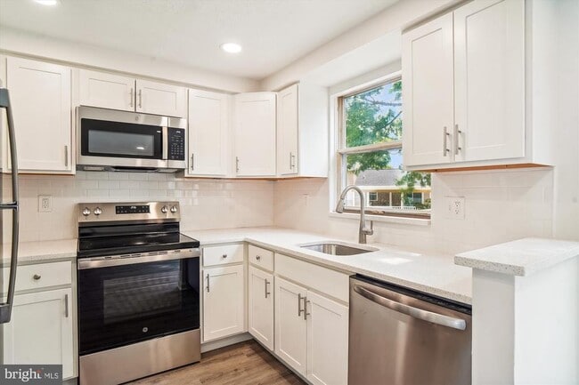 Building Photo - 1316 Pear Tree Ct