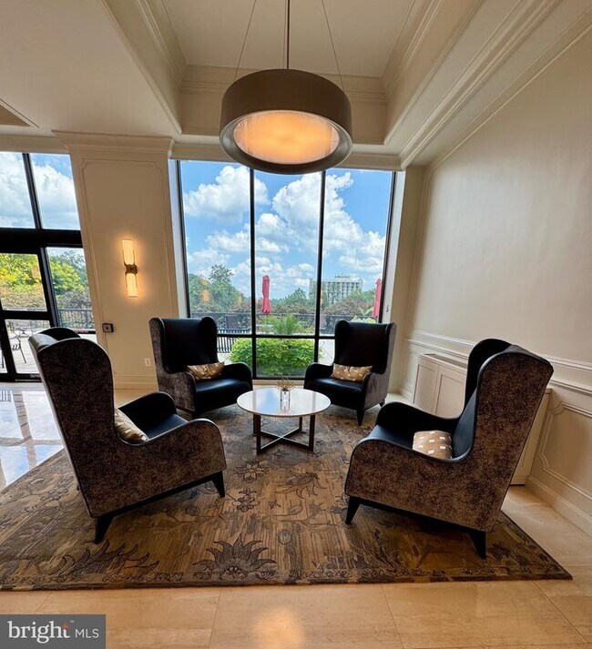 Building Photo - 5225 Pooks Hill Rd