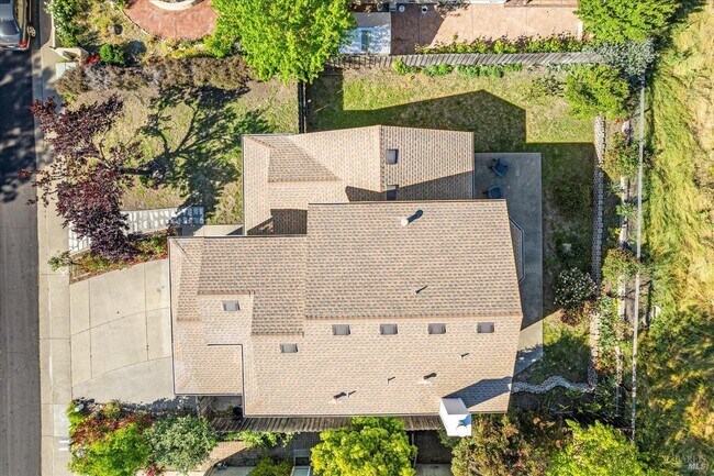 Building Photo - 2115 Oat Hill Ct