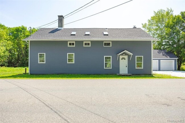 Building Photo - 12 State Line Rd