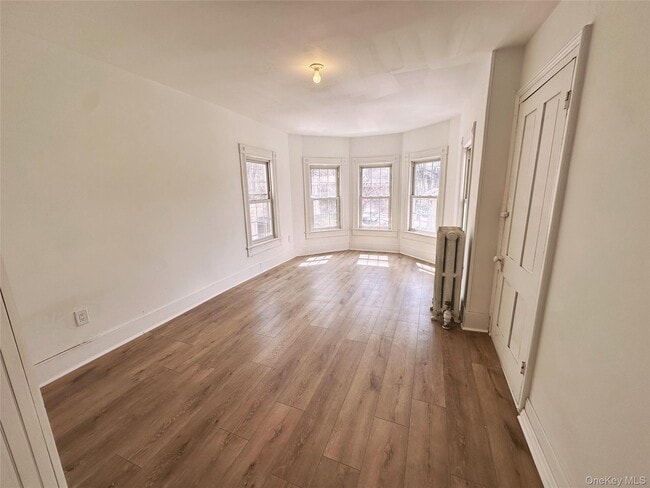 Building Photo - 146 NY-284