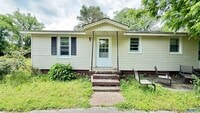 Building Photo - 118 Brockway Ave