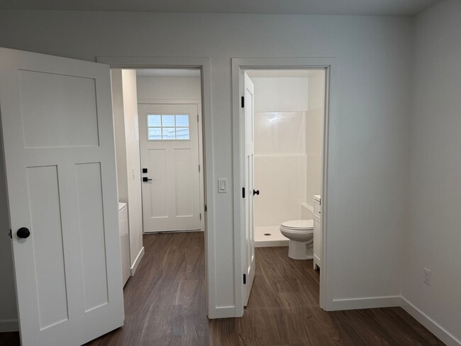 Building Photo - Brand new 3 bedroom 3 full bath townhouse in Thurston! MOVE IN SPECIAL!