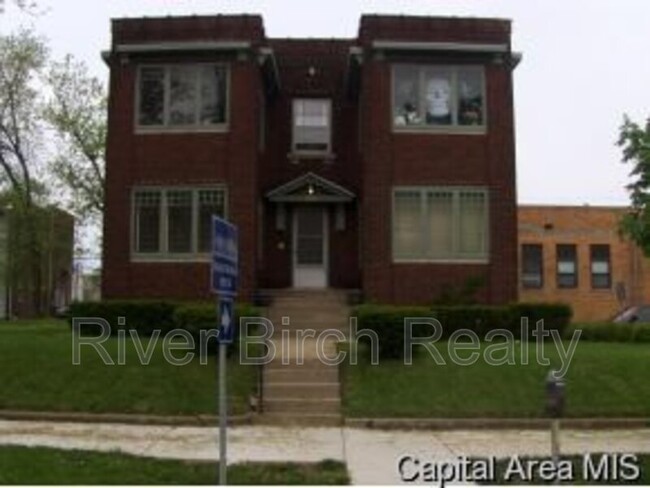 Building Photo - 619 S 5th St