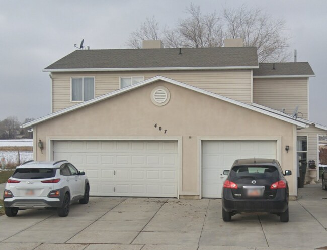Building Photo - 407 Downs Dr