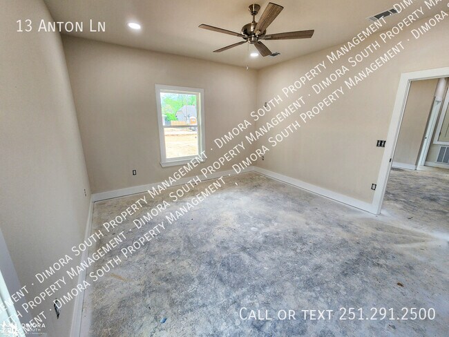 Building Photo - 13 Anton Ln