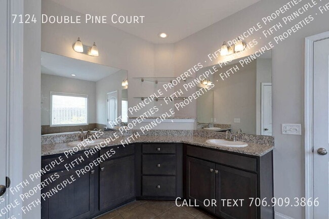 Building Photo - 7124 Double Pine Ct