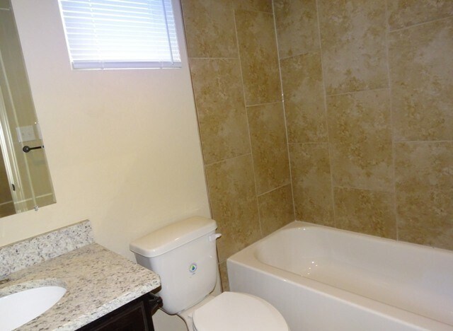 Building Photo - 7042 Lakeview Dr.