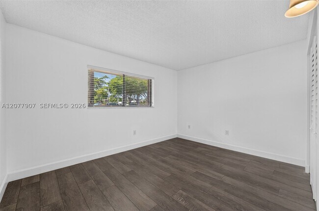 Building Photo - 8415 SW 107th Ave