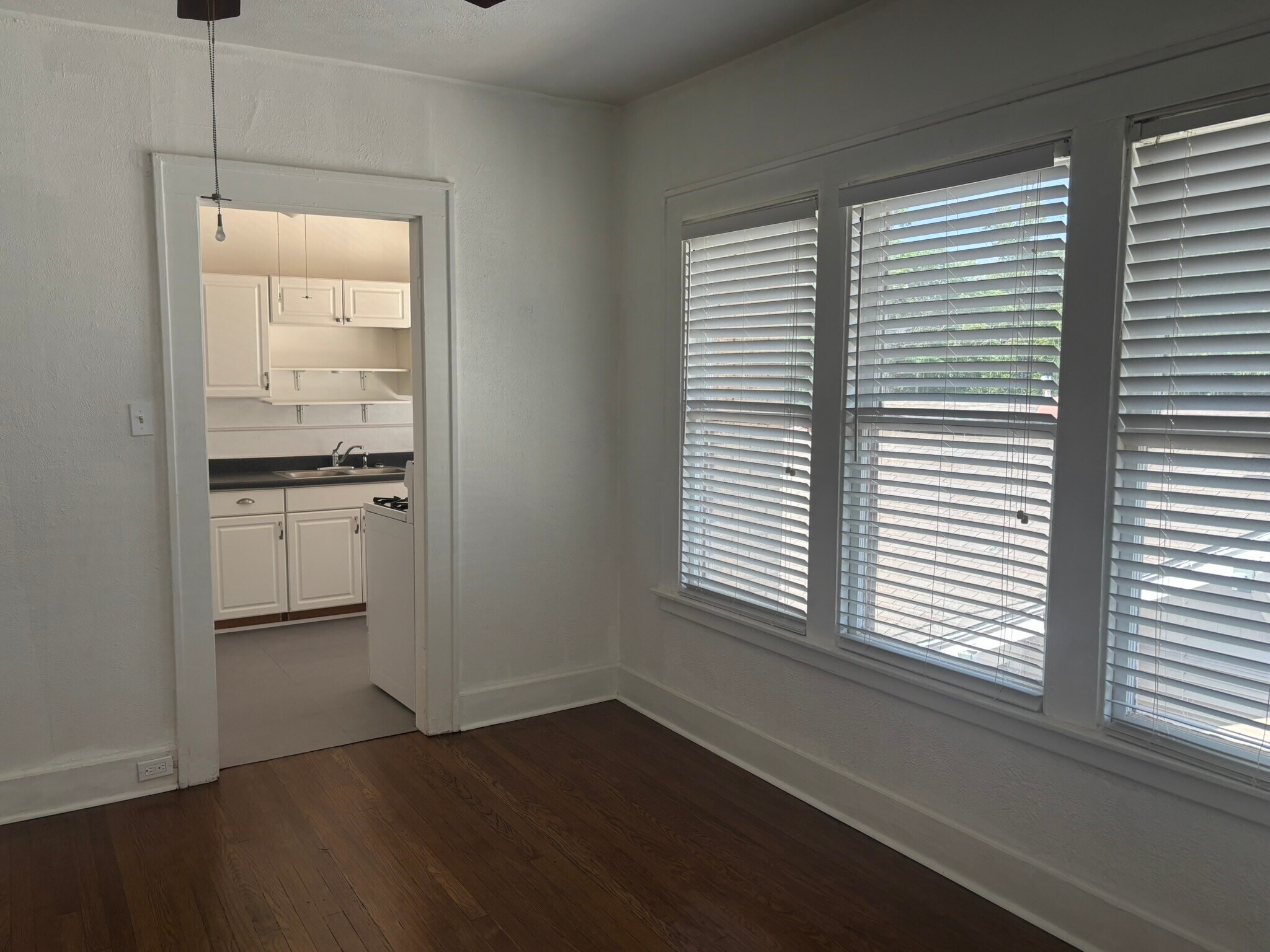 Building Photo - 5638 Richard Ave