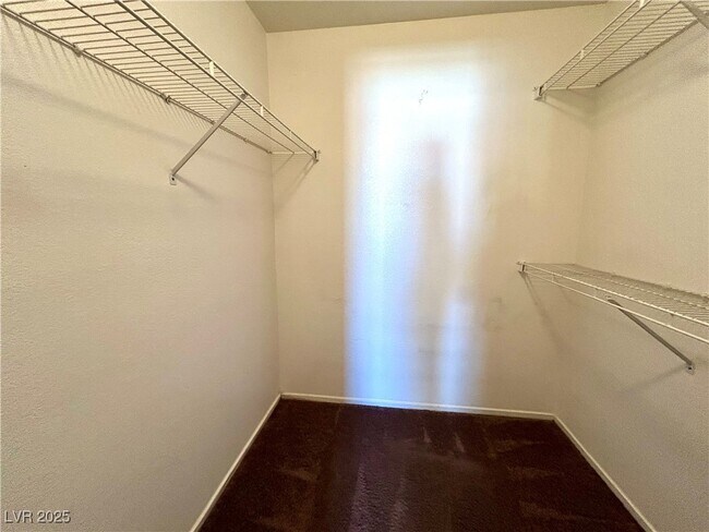 Building Photo - 2611 Glen Green Ave