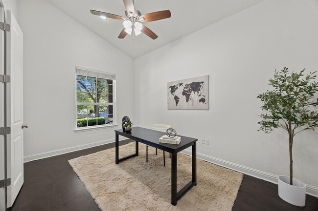 Building Photo - 5305 Mandevilla Dr