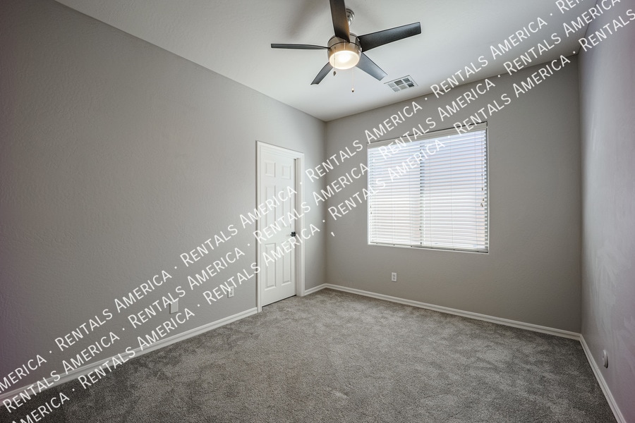 Building Photo - 18830 E Swan Dr
