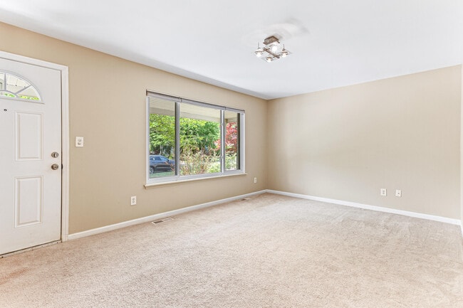 Building Photo - 39890 Edmundton St