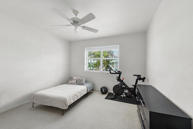 Building Photo - 142 Barefoot Cove