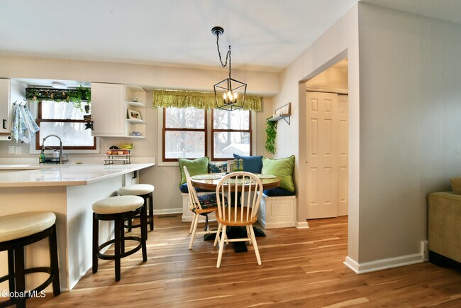 Building Photo - 9 Bell Flower Rd