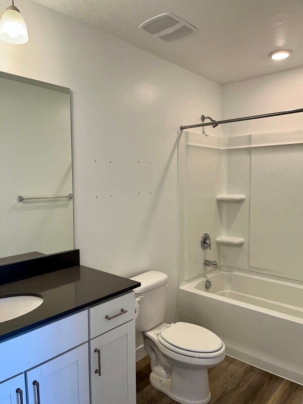 Building Photo - 3757 Cold Spring Dr
