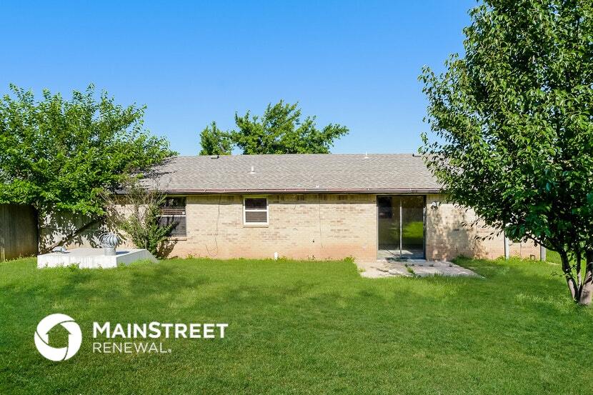 Building Photo - 8328 Bigwood Dr