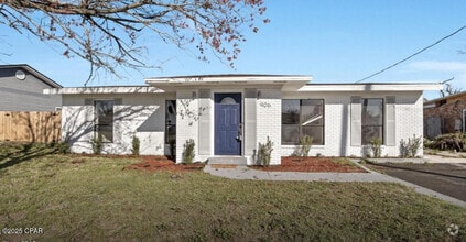 Building Photo - 906 Huntington Dr