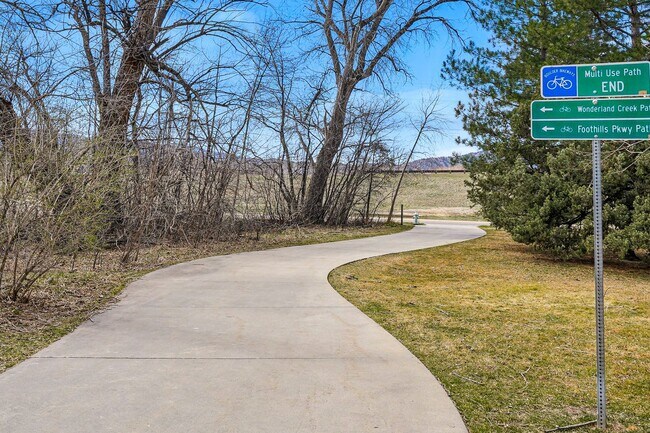 Building Photo - Sunny 2-Bed, 2-Bath Condo in Boulder’s Kin...