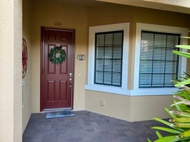 Building Photo - 13823 Messina Loop