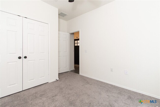 Building Photo - 12500 Karasu Dr