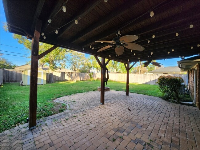 Building Photo - 6418 Woodbrook Ln