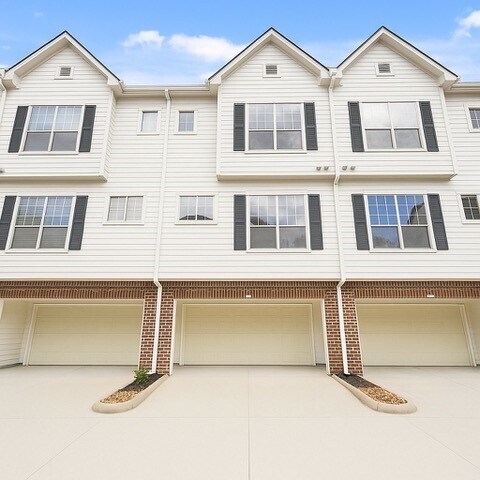 Building Photo - 9200 Westheimer Rd