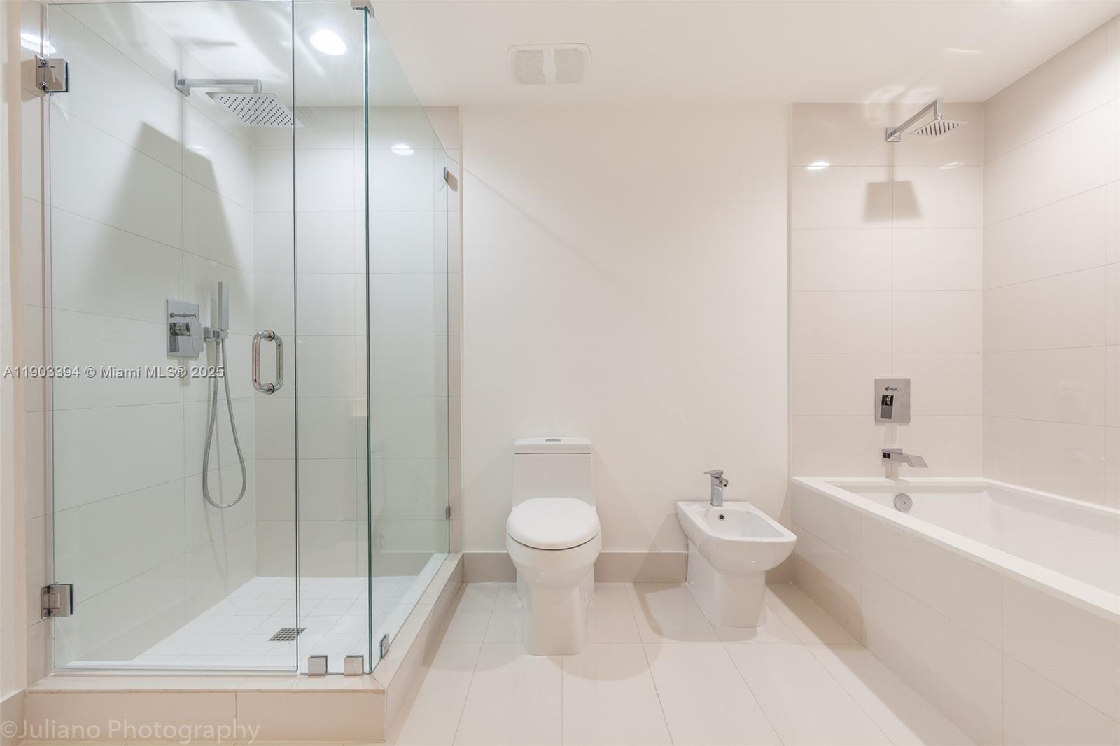 Building Photo - 1300 S Miami Ave