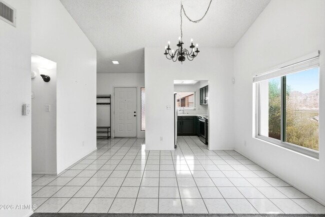 Building Photo - 2610 W Hearn Rd