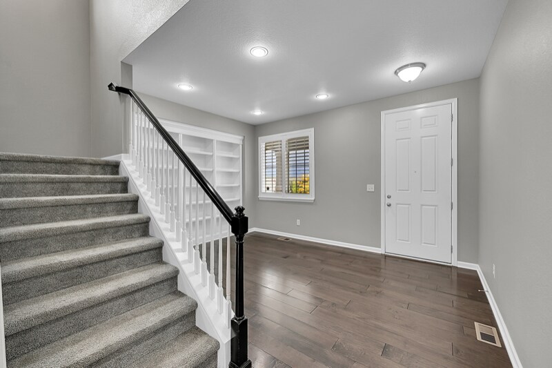 Building Photo - 7673 Bandit Dr