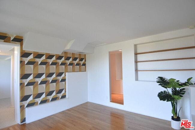 Building Photo - 8895 Appian Way