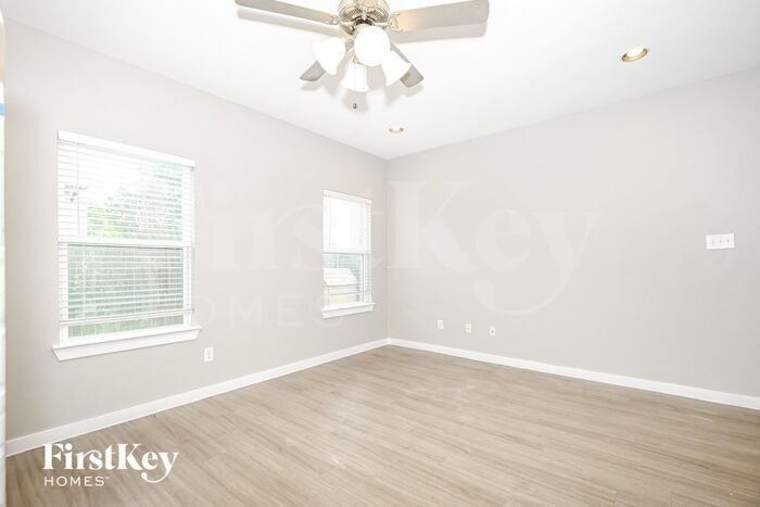 Building Photo - 9935 Rio Doso Dr