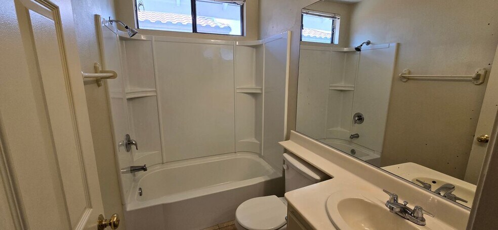 Building Photo - 543 Chelsea Way