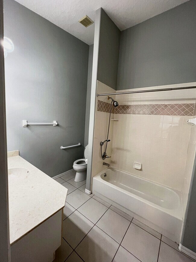 Building Photo - 3535 Forest Branch Dr