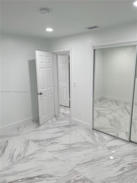 Building Photo - 4337 SW 49th St